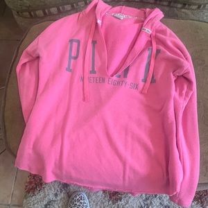 Vs pullover.